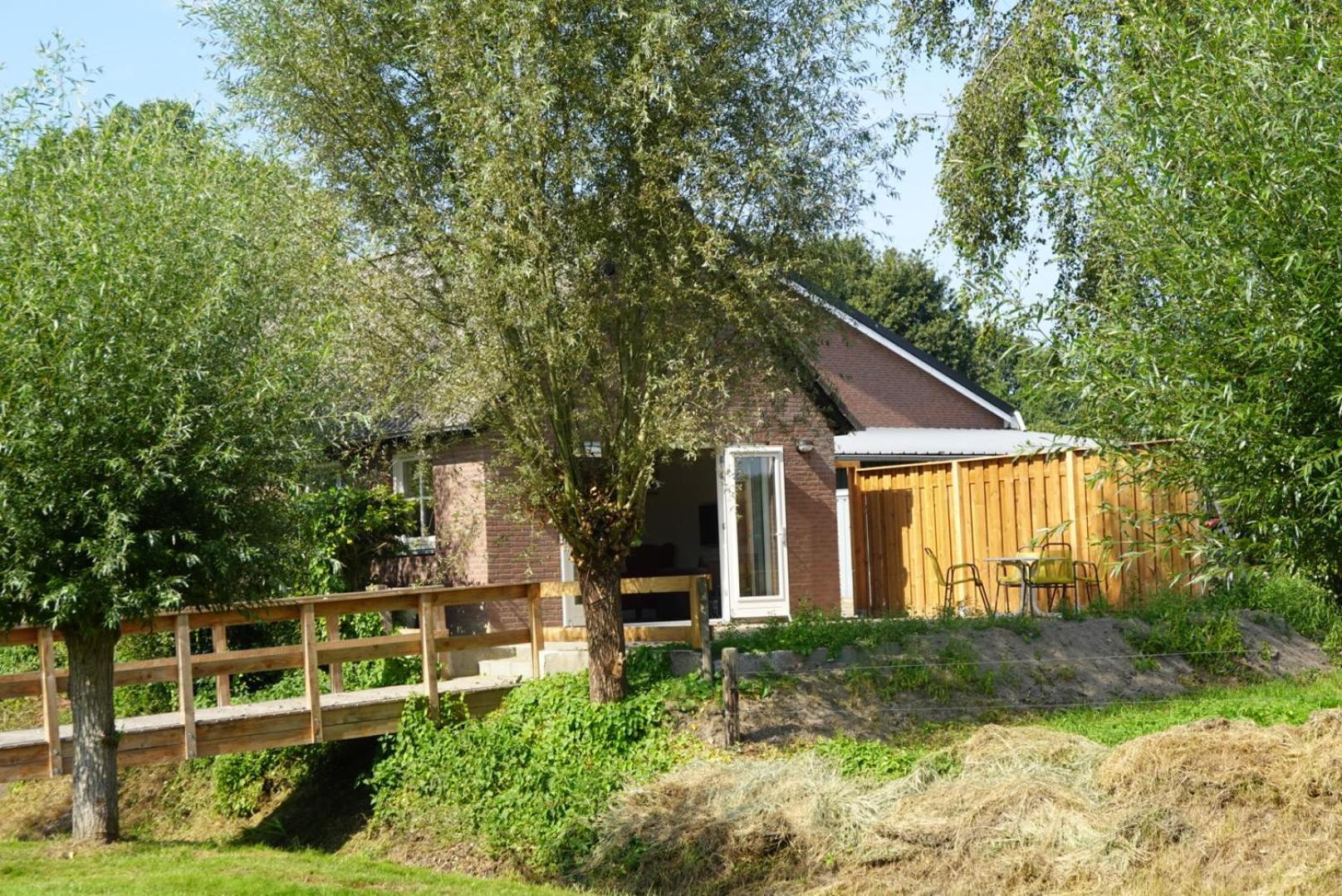 De Knotwilg Villa Loon op Zand ภายนอก รูปภาพ